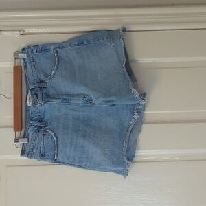 EUC Abercrombie high rise dad short light wash
